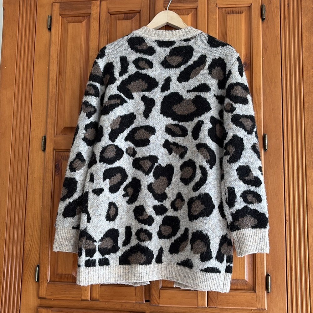 Bloomingdale’s Aqua brand animal print fuzzy cardigan. Cozy, fuzzy marled knit - Picture 2 of 10